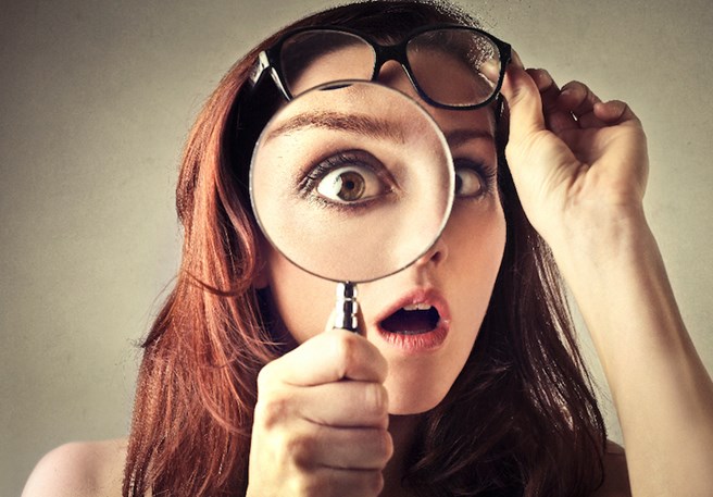 Comment reconnaître efficacement et de façon fiable les poux chez vous ? Vous trouverez ici plus d'informations sur une méthode utile pour y parvenir.