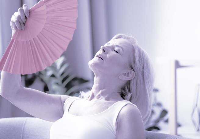 Opvliegers tijdens de menopauze: wat kan je eraan doen?