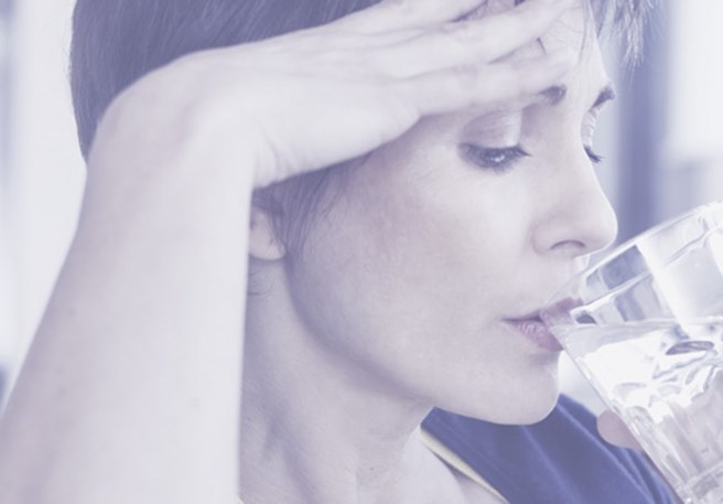 Opvliegers door alcohol komen vaak voor tijdens de menopauze.