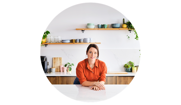 Vous voulez apporter plus de calme dans votre vie ? L’huile essentielle de lavande a un effet apaisant et vous aide à avoir une vie plus calme.