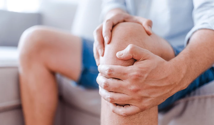 Le curcuma pour préserver les articulations La substance bioactive dans le curcuma, la curcumine, est souvent utilisée pour maintenir la souplesse des muscles et des articulations.