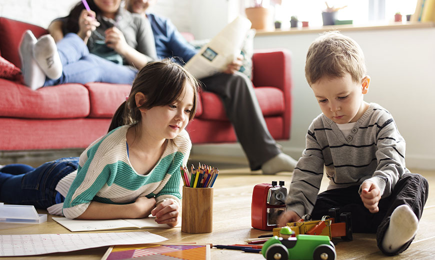 Les poux ne peuvent survivre que 24 à 48 heures en dehors du cuir chevelu. 