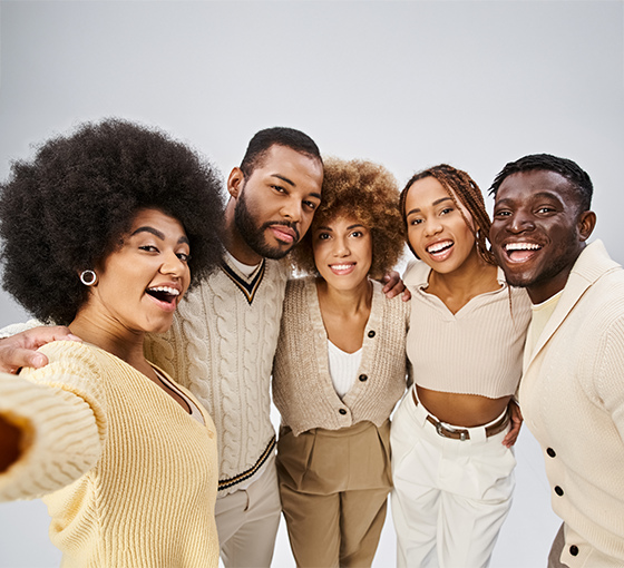 Personnes à la peau foncée Personnes à la peau foncée