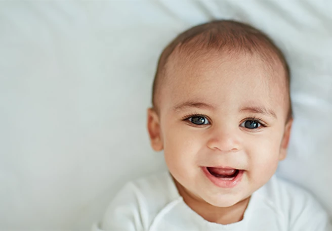 Baby die O.R.S. gebruikt om uitdroging te herstellen na diarree en braken.