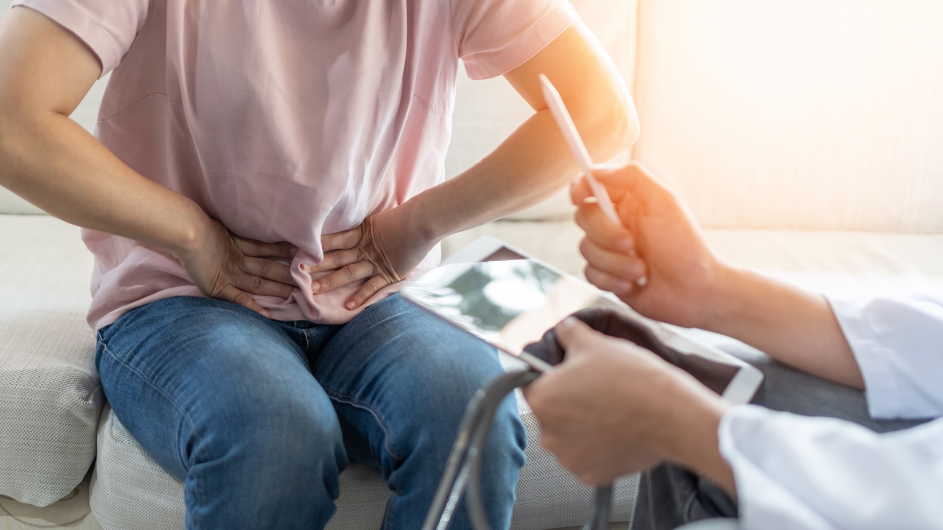 Une cystite à la ménopause présente des symptômes désagréables. Une cystite à la ménopause présente des symptômes désagréables.
