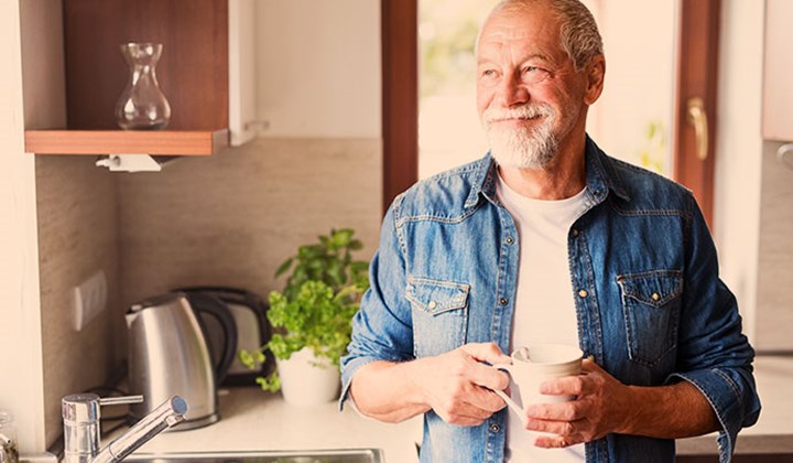 Vitamine D: aanbevelingen voor ouderen De dagelijks aanbevolen hoeveelheid vitamine D voor senioren is 800 I.E.
