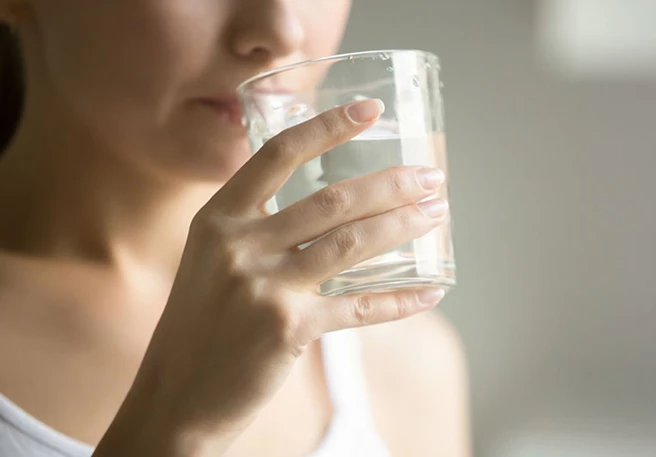 ORS staat voor ‘oral rehydration salts’. Het is een oplossing van zout en glucose.