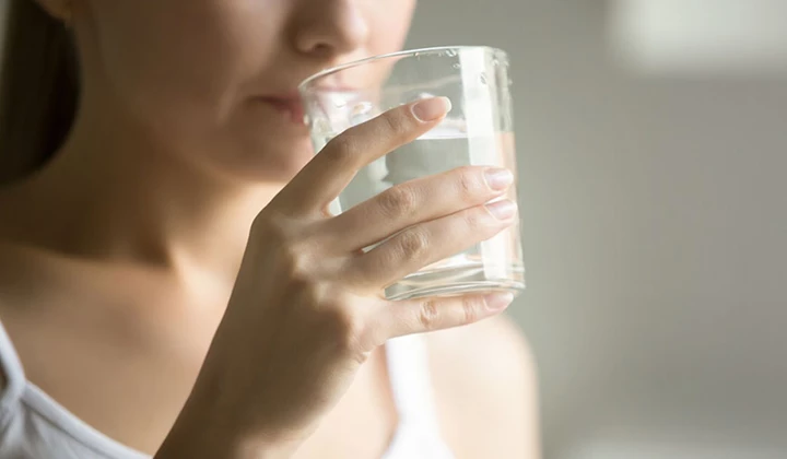 ORS staat voor ‘oral rehydration salts’. Het is een oplossing van zout en glucose.