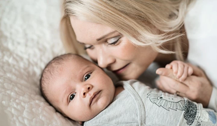 Lactobacillus reuteri Protectis tient son origine dans le lait maternel Par une naissance naturelle et par le lait maternel, le bébé reçoit ses premières bactéries. Ce sont ces premières bactéries qui déterminent la flore intestinale du bébé pour le reste de sa vie.