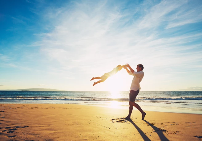 De optimale dosis vitamine D is voor volwassenen 15 µg / dag. Om een tekort aan te vullen of wie een verhoogde behoefte aan vitamine D heeft, neemt het best 20 µg / dag.