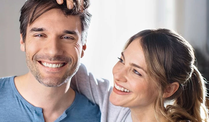 Astuces pour prendre soin de votre cuir chevelu  Prenez bien soin de votre cuir chevelu. Ainsi, vous pouvez éviter les pellicules.